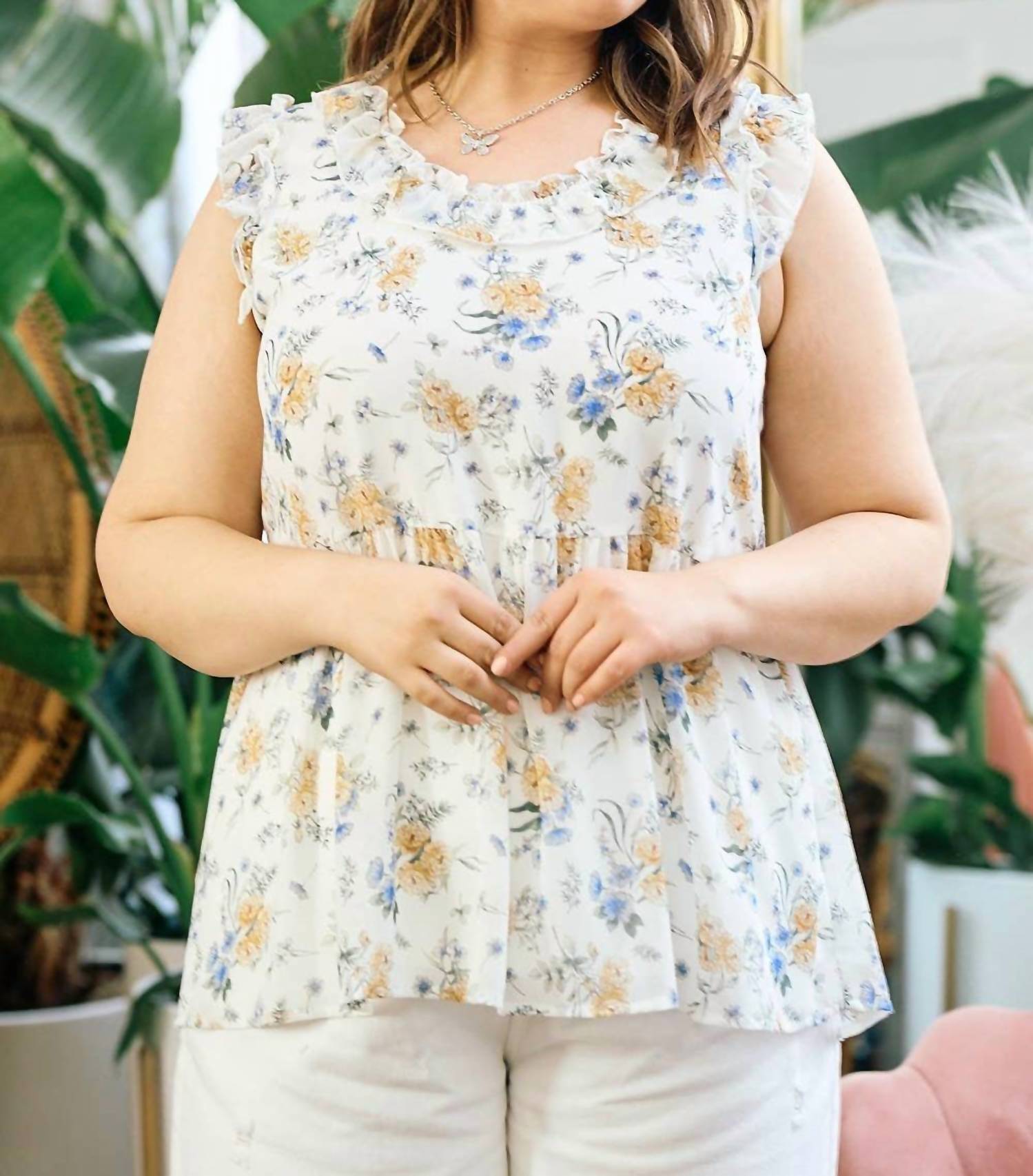 Doe And Rae - Floral Ruffle Sleeveless Top - Plus Size