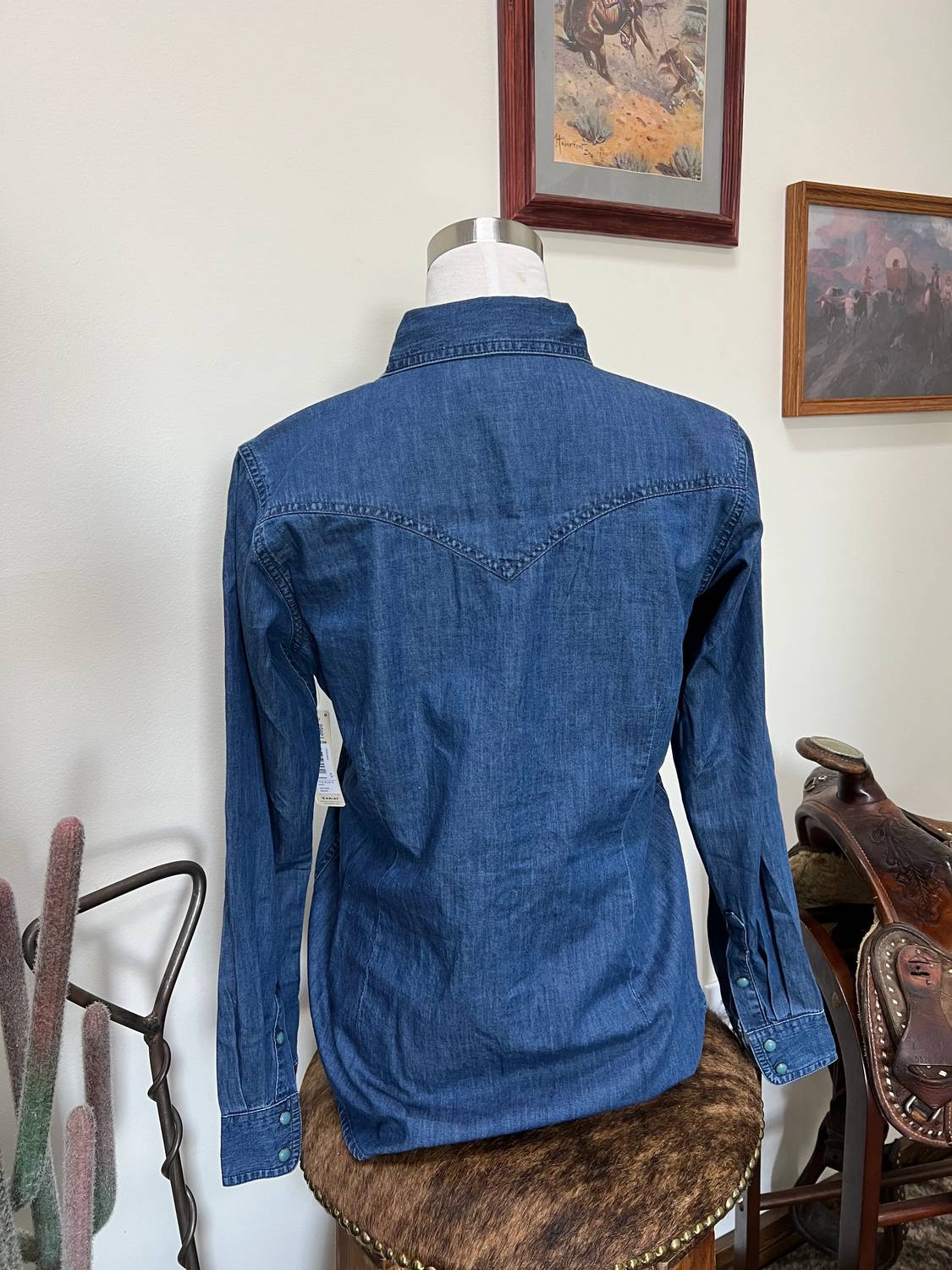 Ariat - Women's Button-up Shirt