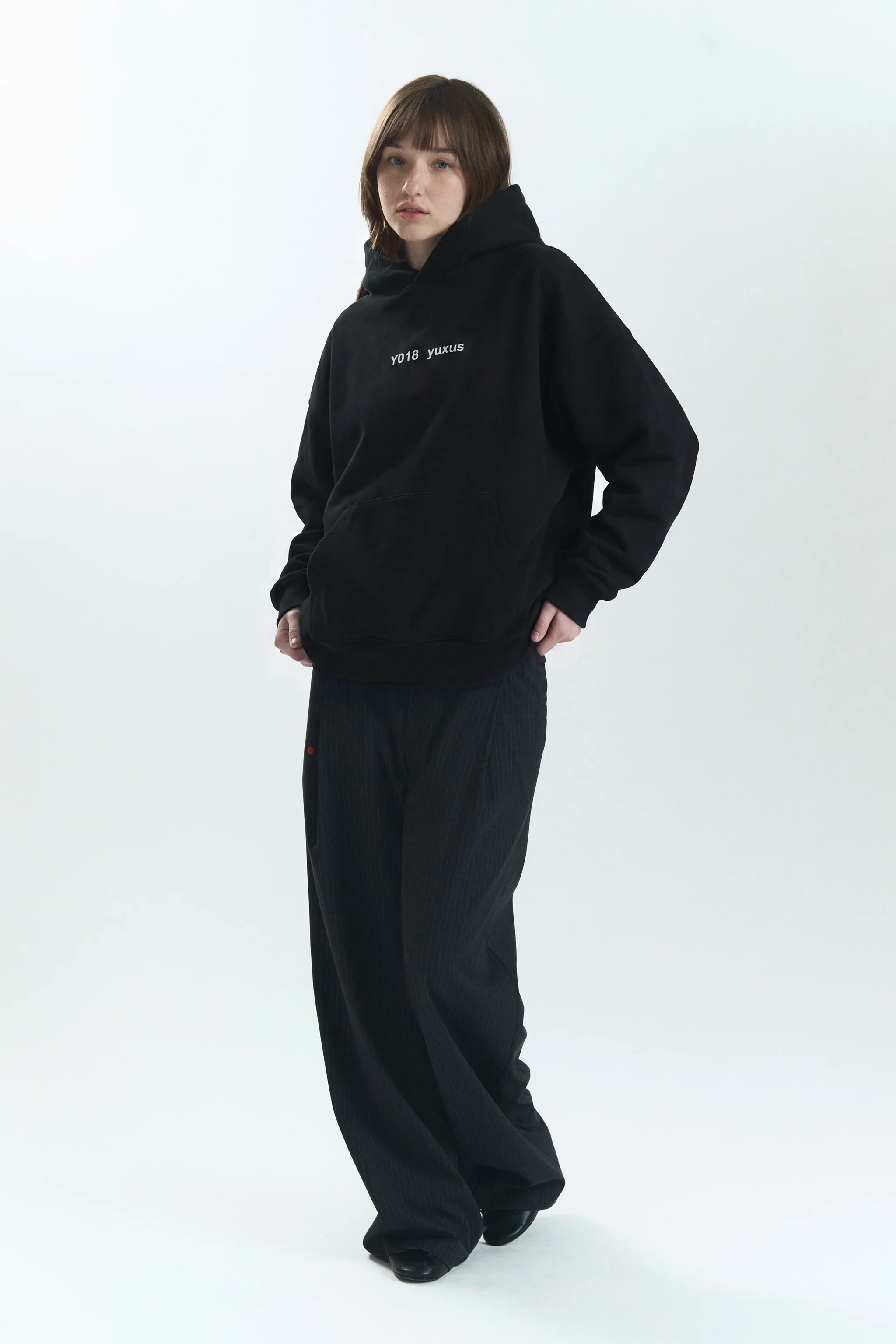 EDGE LOWERCASE HOODIE BLACK