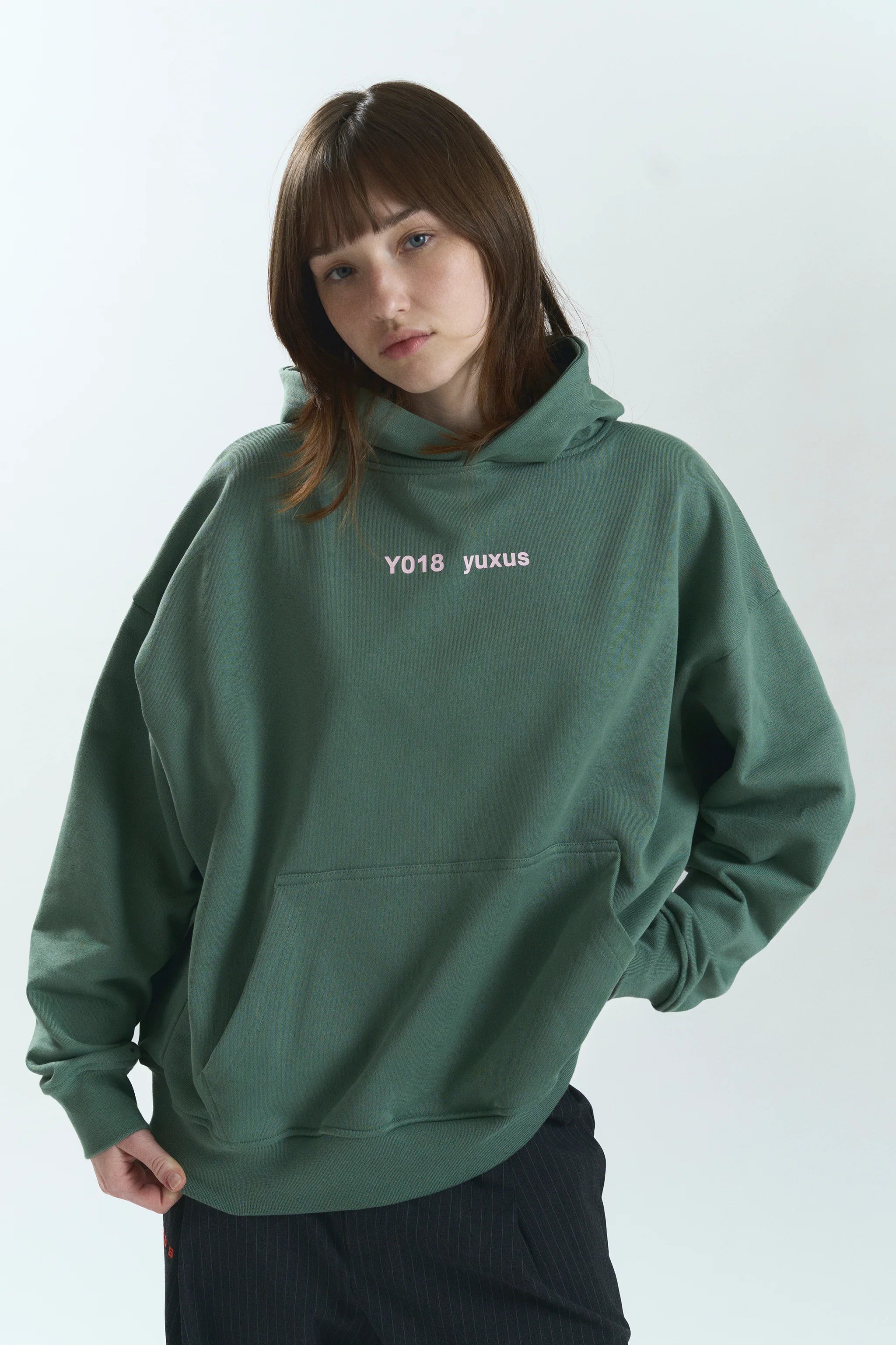 COATED LOWERCASE HOODIE GREEN